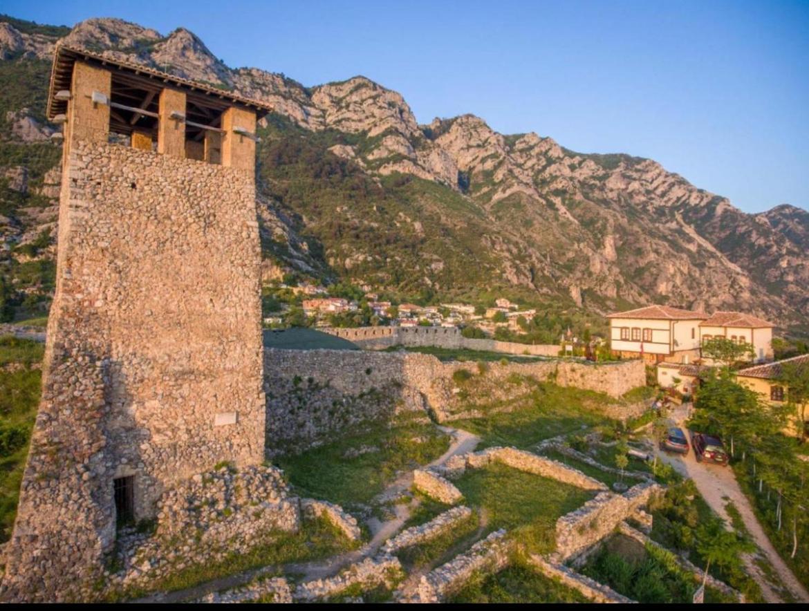 Rooms Emiliano Castle Of Kruja エクステリア 写真