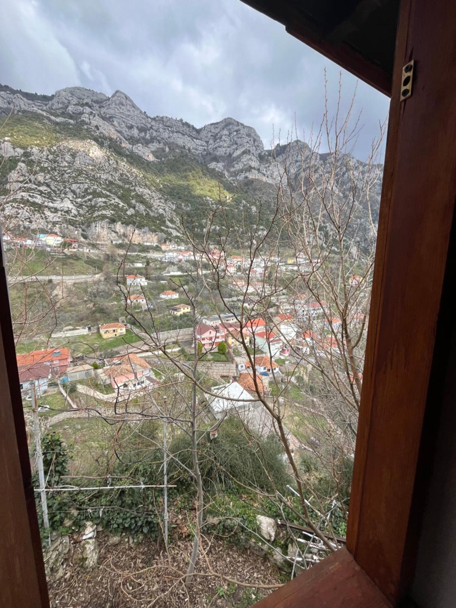 Rooms Emiliano Castle Of Kruja エクステリア 写真