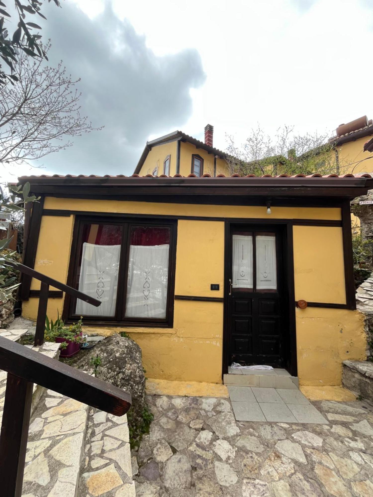 Rooms Emiliano Castle Of Kruja エクステリア 写真